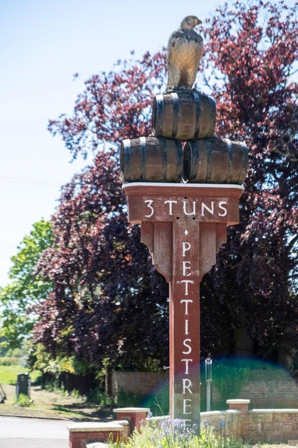 Three Tuns Apartments - Hazel Pettistree Buitenkant foto
